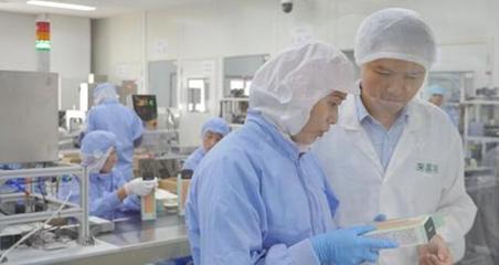 植观携手明星专家探秘工厂 品质为本，科技赋能，打造纯净护肤新体验